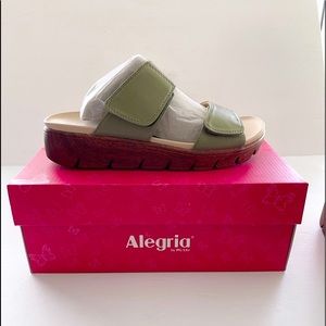 ALEGRIA Sandals Shoes LenaSage Green Women Size 8 / 8.5 New In Box